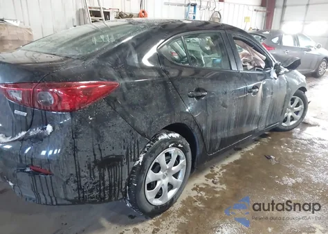 2018 Mazda Mazda3 Sport из США, поврежденный, VIN 3MZBN1U72JM215527